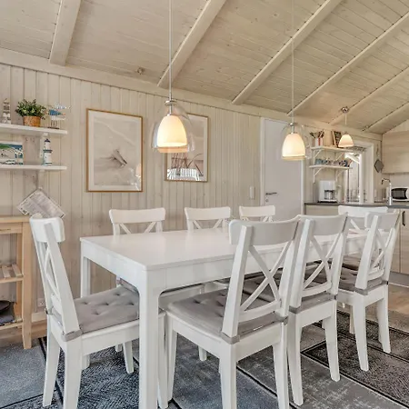 Tatil Evi Spaceous Wooden House With - Sj724 Harboør