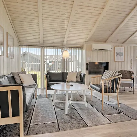 Spaceous Wooden House With - Sj724 Semesterbostad Harboør