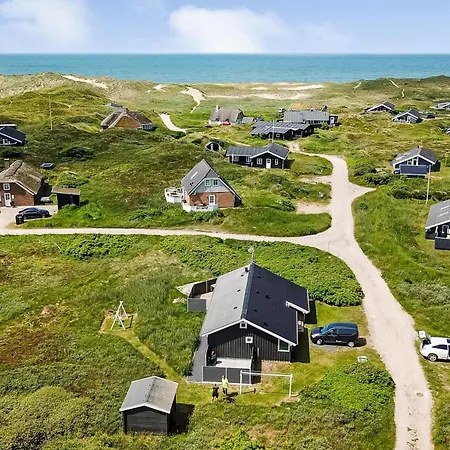 Spaceous Wooden House With - Sj724 Semesterbostad *